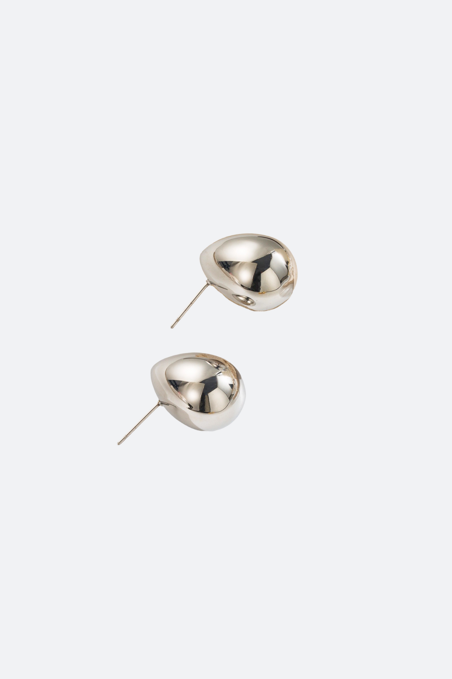 Nina Studs